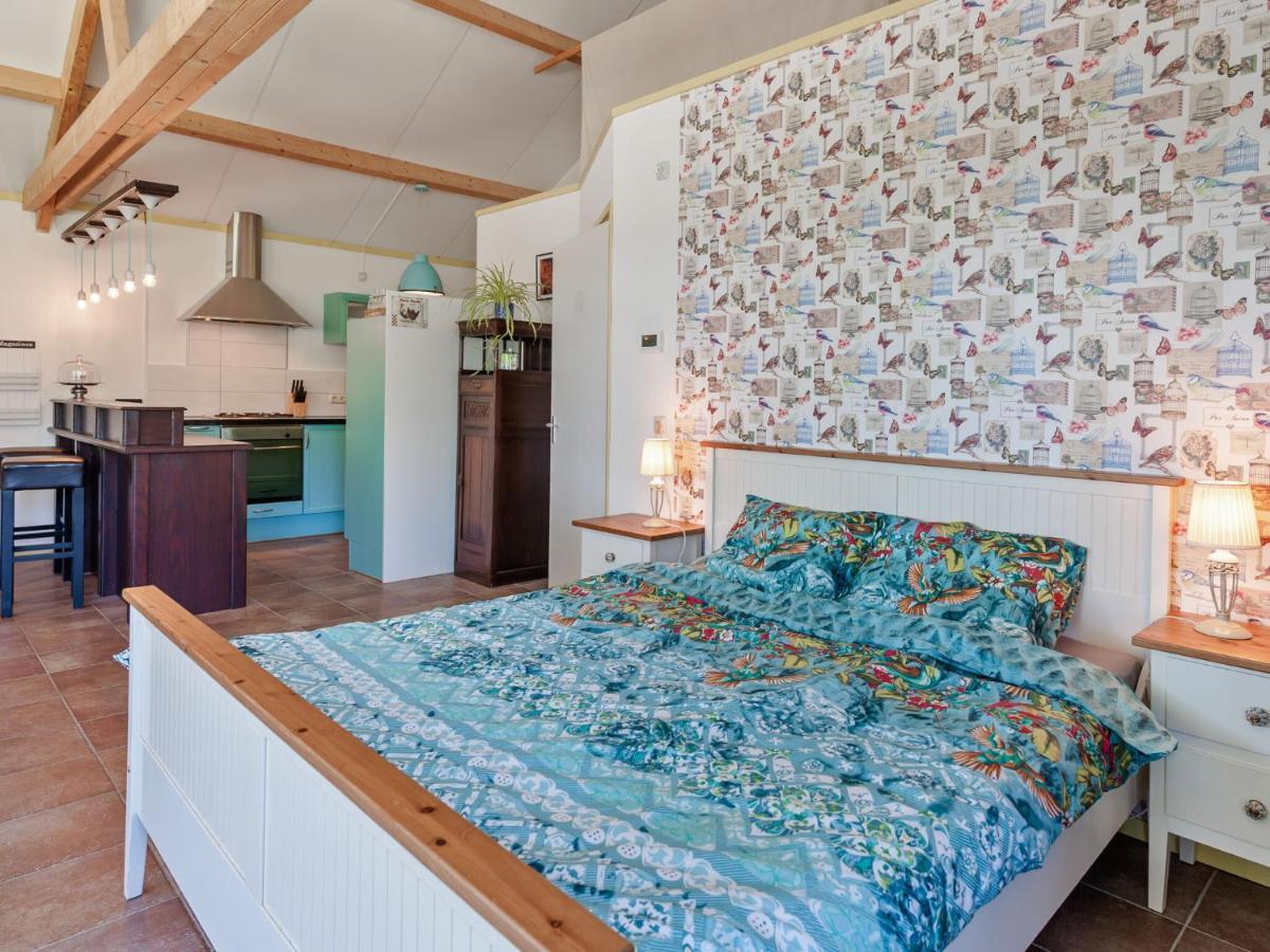 Enticing Holiday Home In Eastermar Near Burgumer Mar Lake Hoogzand Eksteriør billede