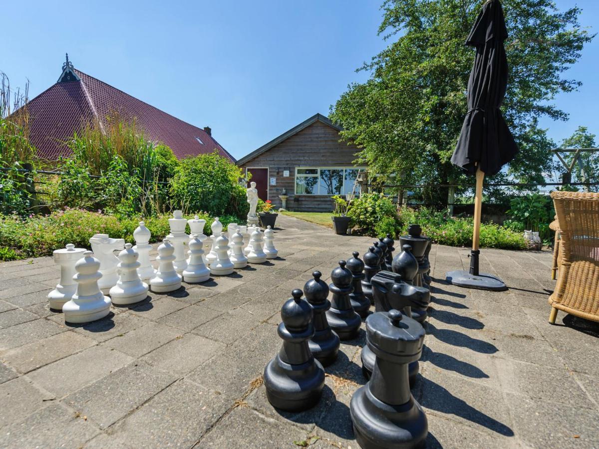 Enticing Holiday Home In Eastermar Near Burgumer Mar Lake Hoogzand Eksteriør billede