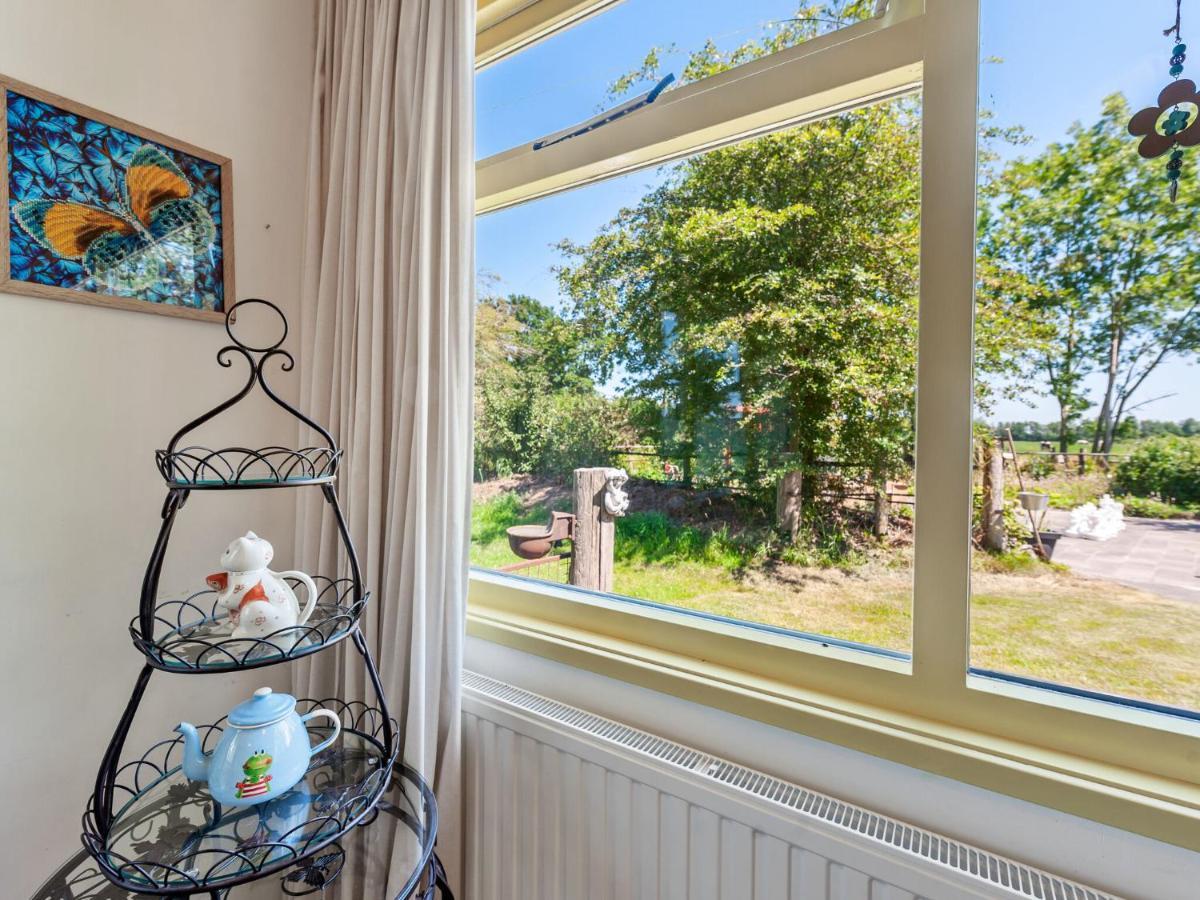 Enticing Holiday Home In Eastermar Near Burgumer Mar Lake Hoogzand Eksteriør billede